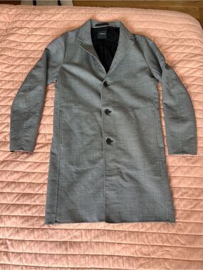 Theory 3 Button Gray Plaid Textured Long Coat Blazer Size Medium